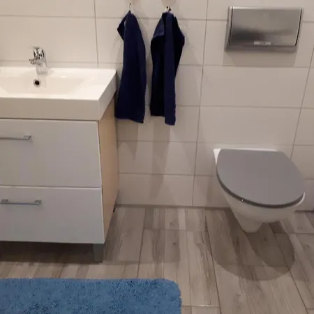 Haustierfreundliche Mit Garten Apartment *