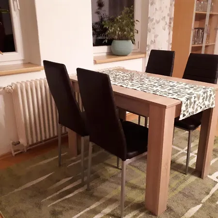 Haustierfreundliche Mit Garten Apartment *
