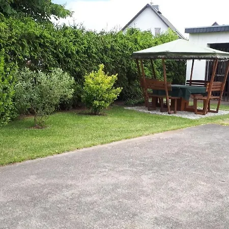 Haustierfreundliche Mit Garten * Rathenow